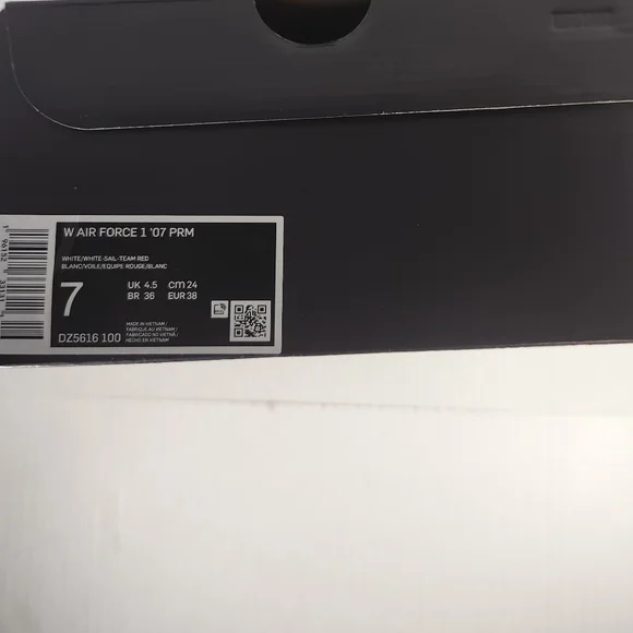 NWT Women's Af1's '07 PRM - Picture 3 of 10